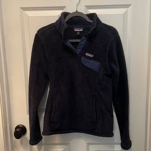 NAVY BLUE PATAGONIA FLEECE!!!